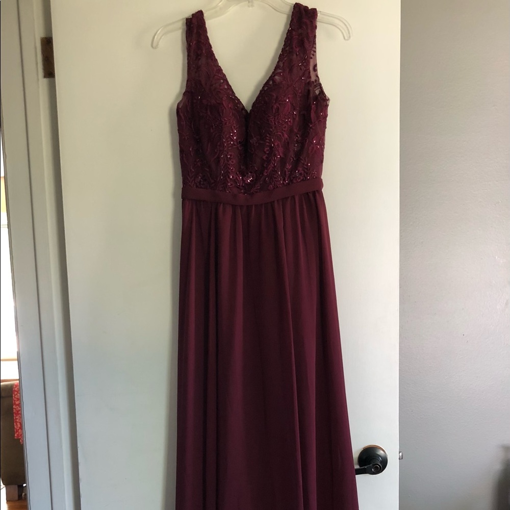 New, never worn bridesmaid dress. No alterations.